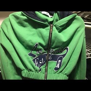 green cropped zip up hoodie